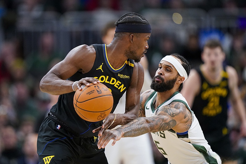 关于密尔沃基雄鹿训练开放日；转会期远射贴柱引欢呼；西甲在即；细节决定成败的信息-凯时网站